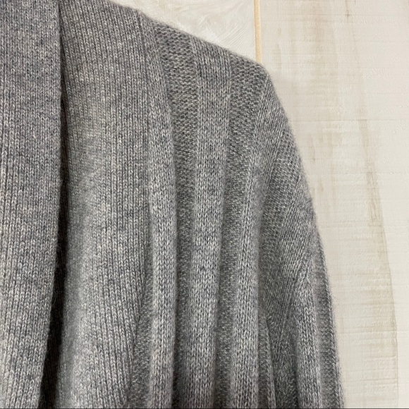 Vintage 100% Cashmere Cardigan Sweater Coronia Gray Sz S Ribbed Pockets - Picture 4 of 4